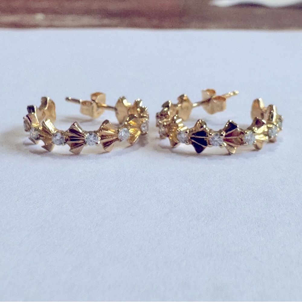 Aurate x Kerry: Be The Lead Hoop Earrings